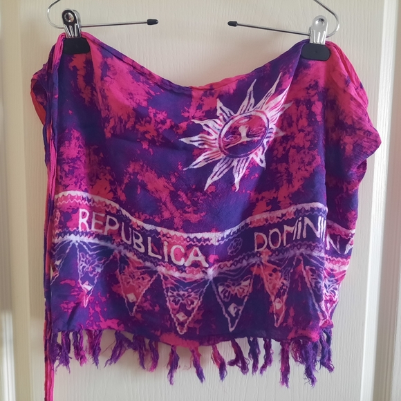 Tie Dye Dominican Republic Sarong Wrap - Picture 2 of 9